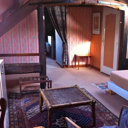 Hotel La Cle D'or 3*
